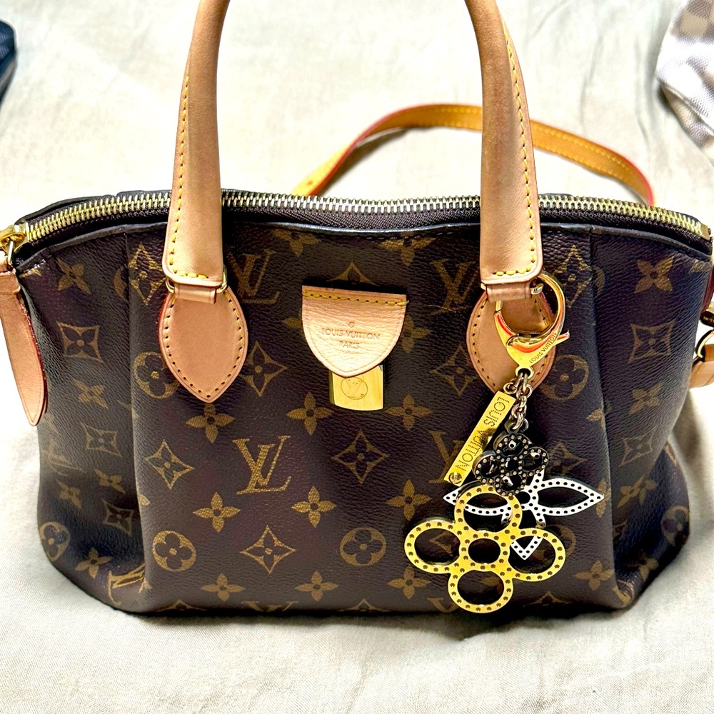 Louis Vuitton brown monogram